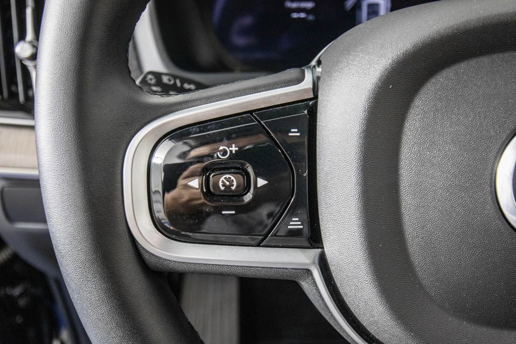 Used 2026 Volvo XC90 B6 Ultra w/ Lounge Package image 22