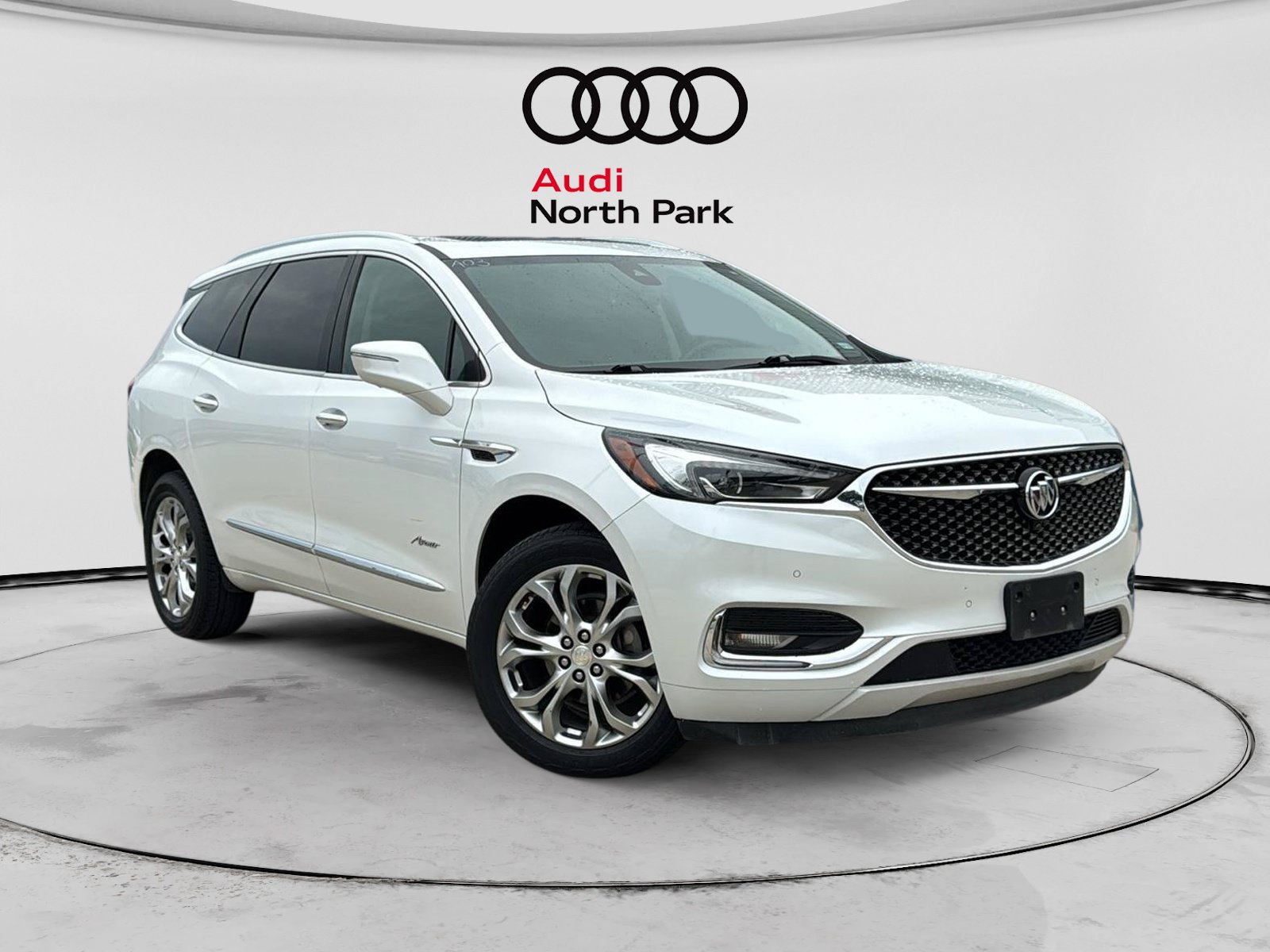 Used 2020 Buick Enclave Avenir w/ Avenir Technology Package FWD image 1