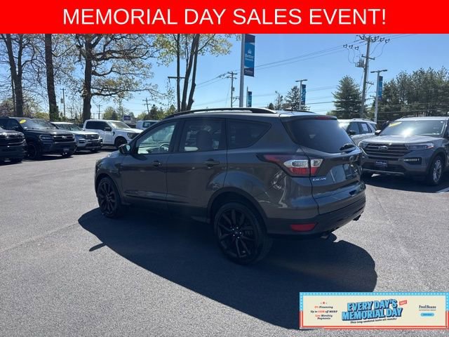 Certified 2017 Ford Escape SE w/ Equipment Group 201A AWD/4WD image 5