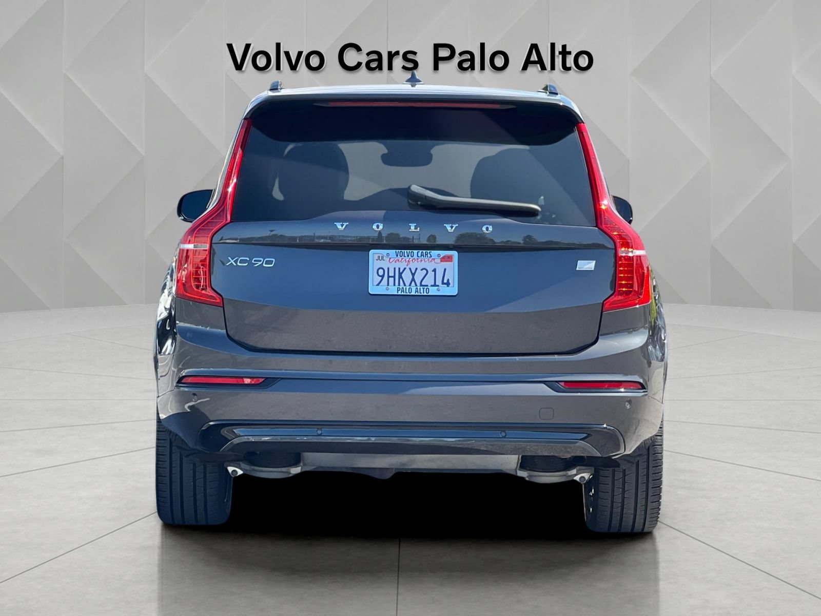 Certified 2023 Volvo XC90 T8 Ultimate w/ Lounge Package AWD/4WD image 11