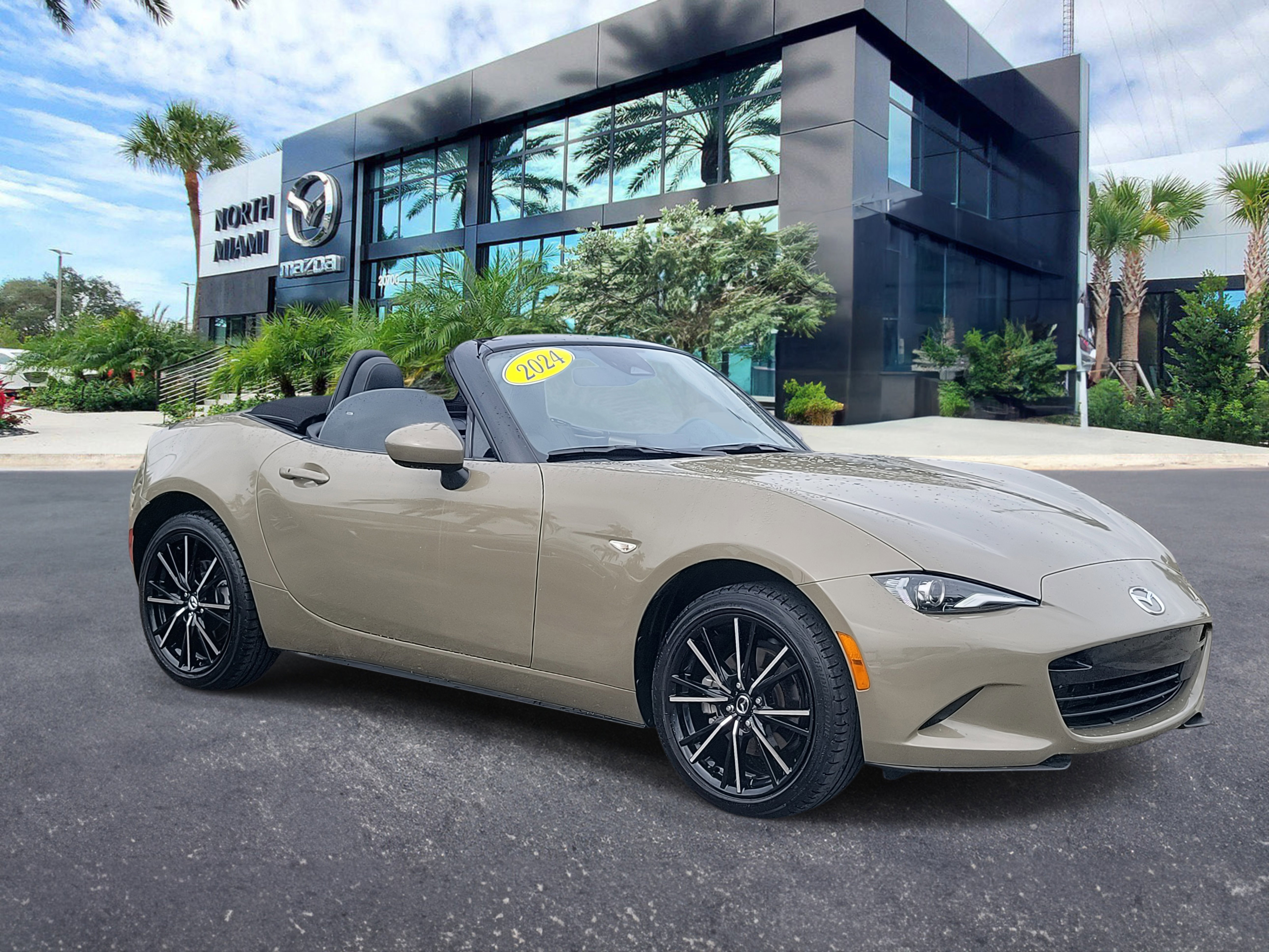 Certified 2024 MAZDA MX-5 Miata Grand Touring image 3