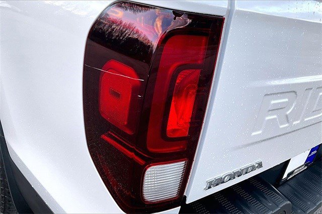 Certified 2024 Honda Ridgeline Black Edition image 23