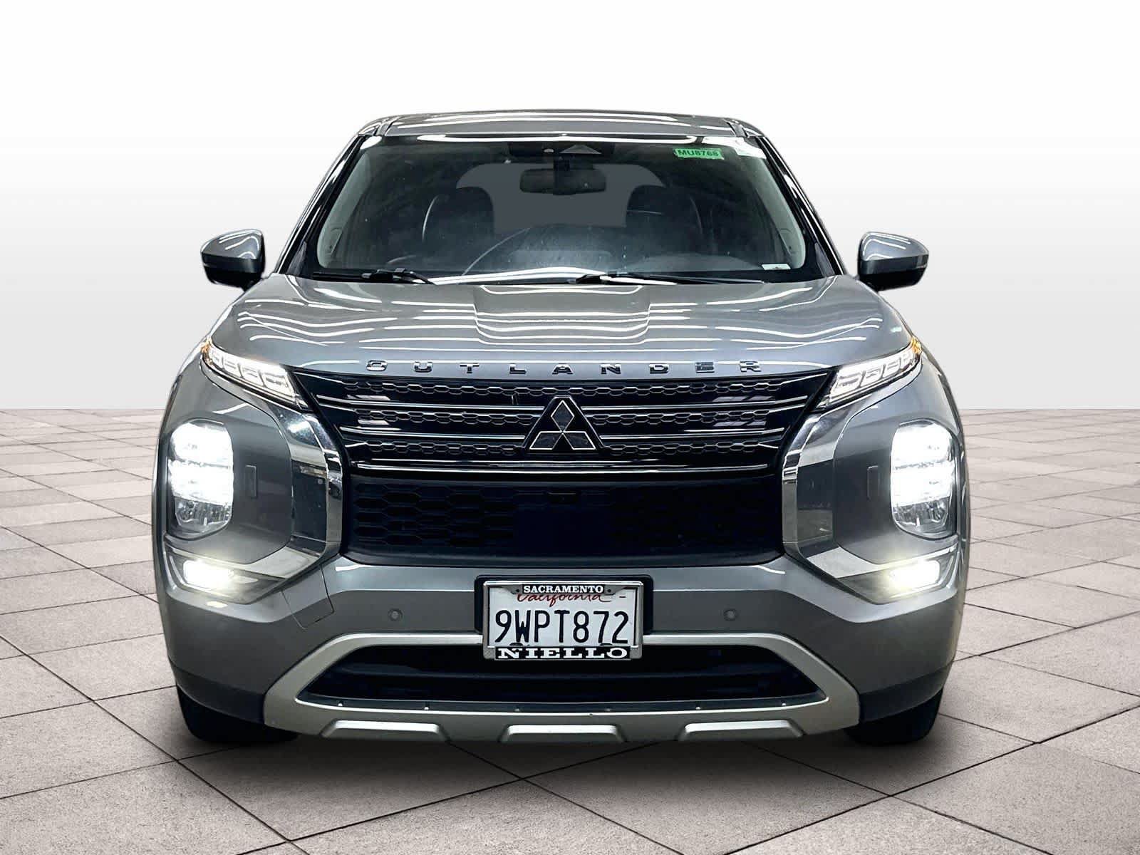 Used 2022 Mitsubishi Outlander SE AWD/4WD image 3