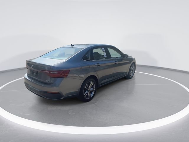 Used 2024 Volkswagen Jetta SE FWD image 8