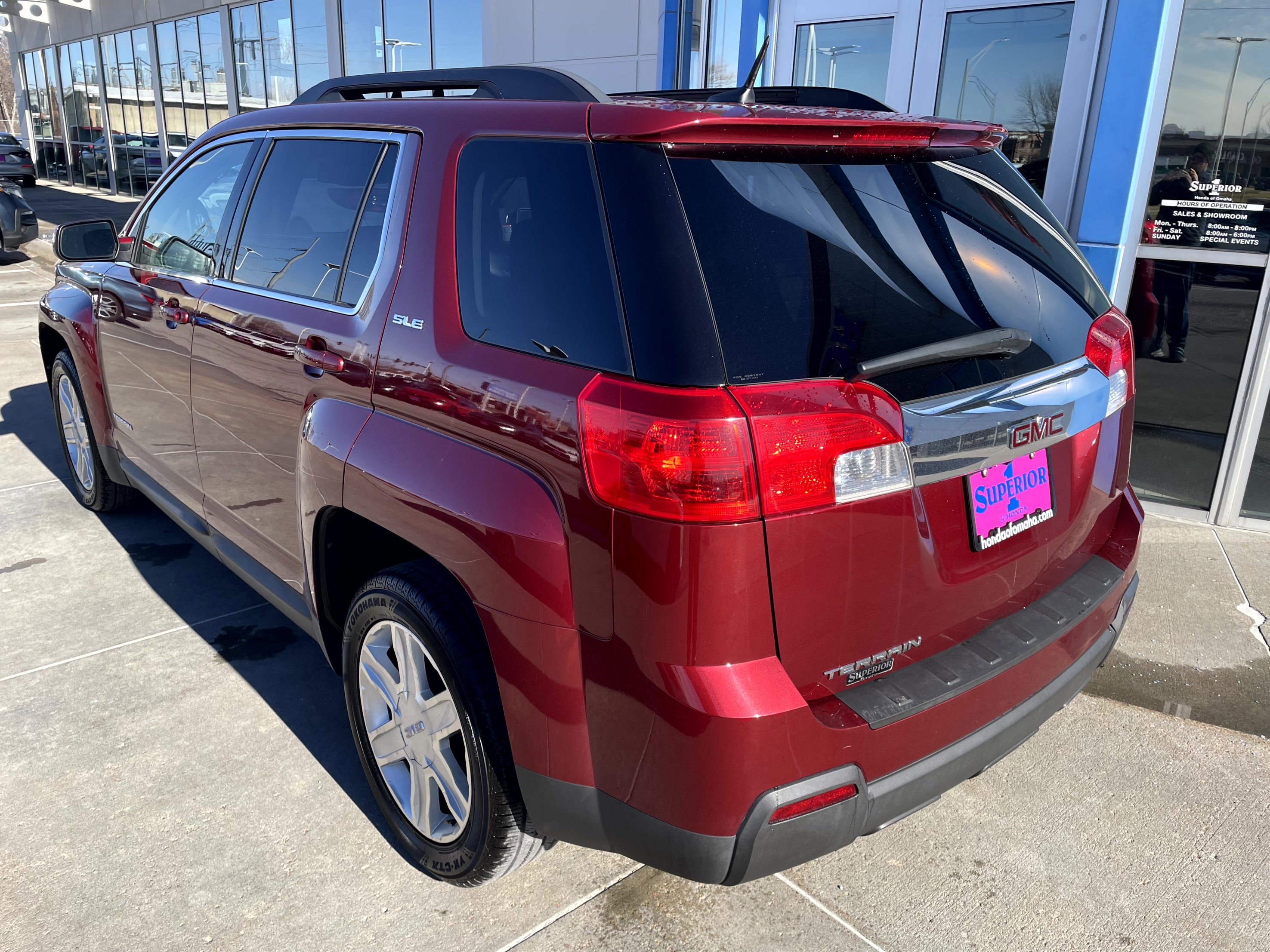 Used 2010 GMC Terrain SLE image 2