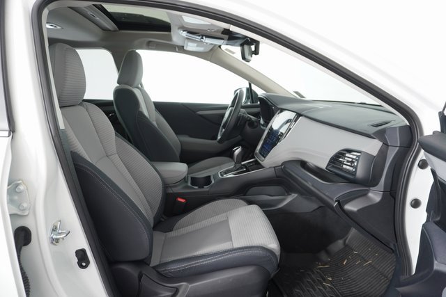 Used 2025 Subaru Outback Premium image 29