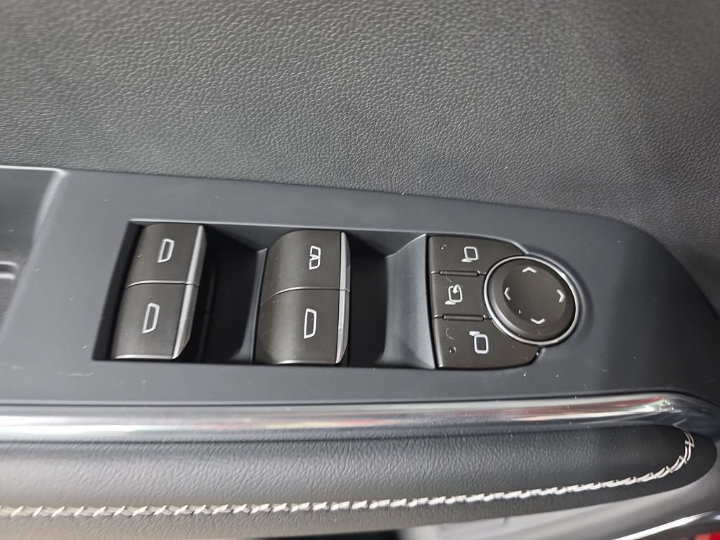 New 2026 GMC Acadia Denali w/ Super Cruise Package AWD/4WD image 27