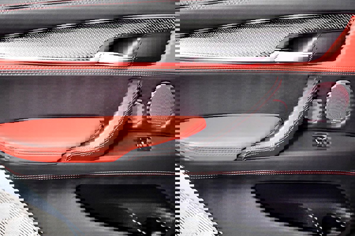 Used 2016 BMW X5 M image 42