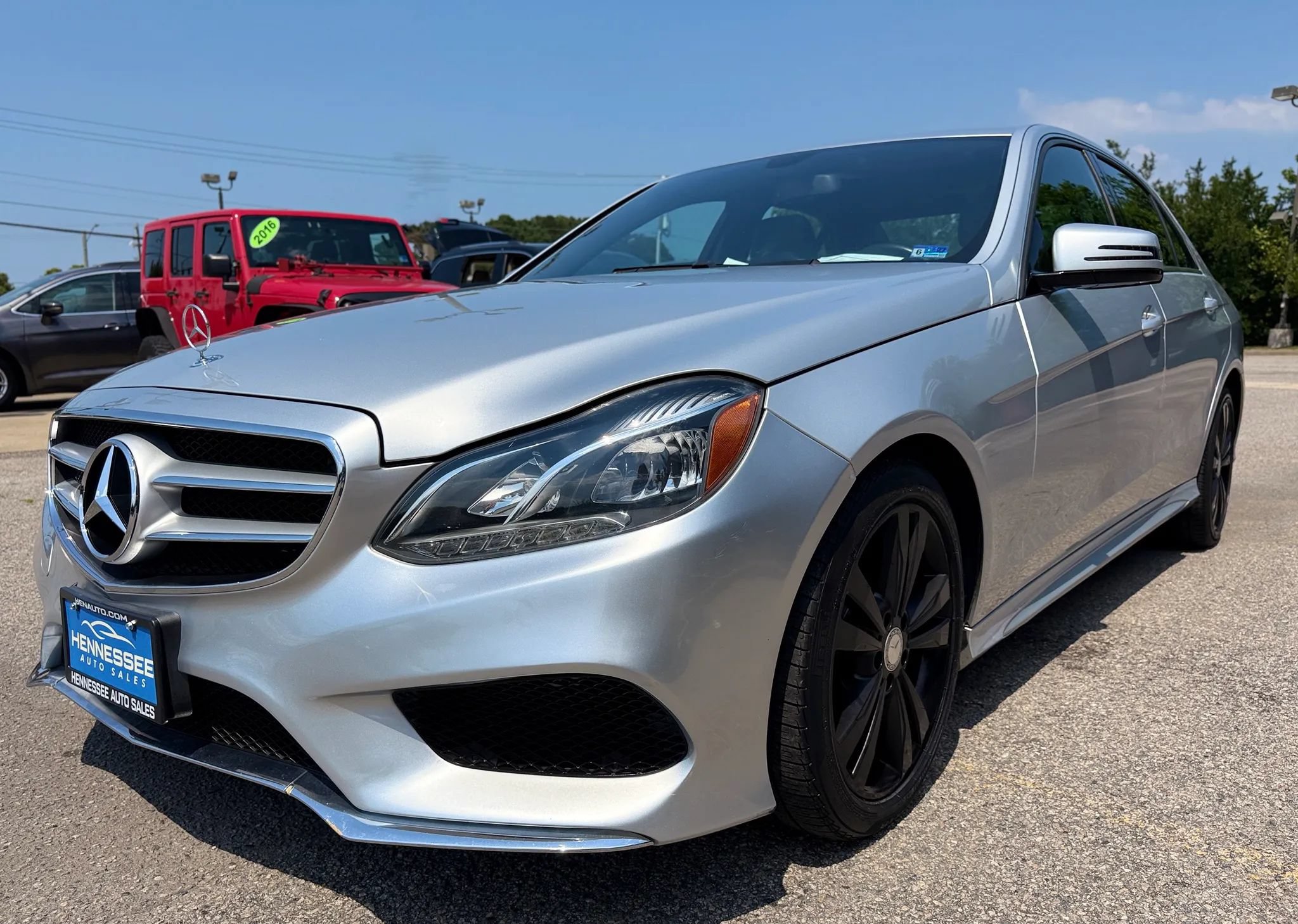 Used 2015 Mercedes-Benz E 350 4MATIC Sedan w/ Premium 1 Package image 19