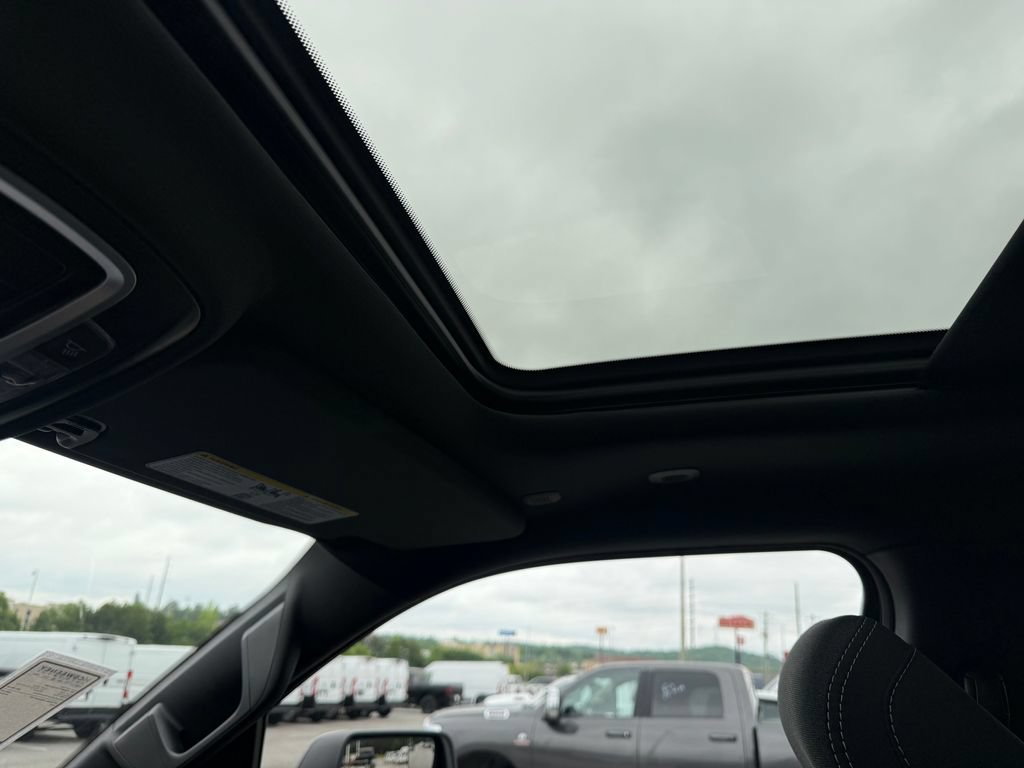New 2026 RAM 1500 Big Horn AWD/4WD image 16