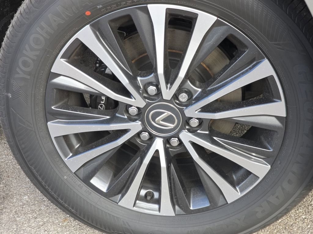 New 2025 Lexus LX 600 4WD w/ Interior Upgrade Package image 9