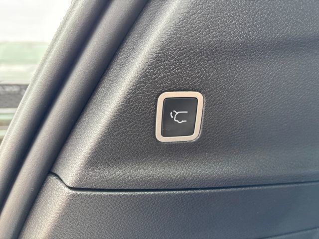 New 2026 Chrysler Pacifica Select image 8