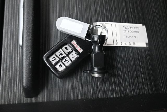 Used 2019 Honda Odyssey Elite image 9