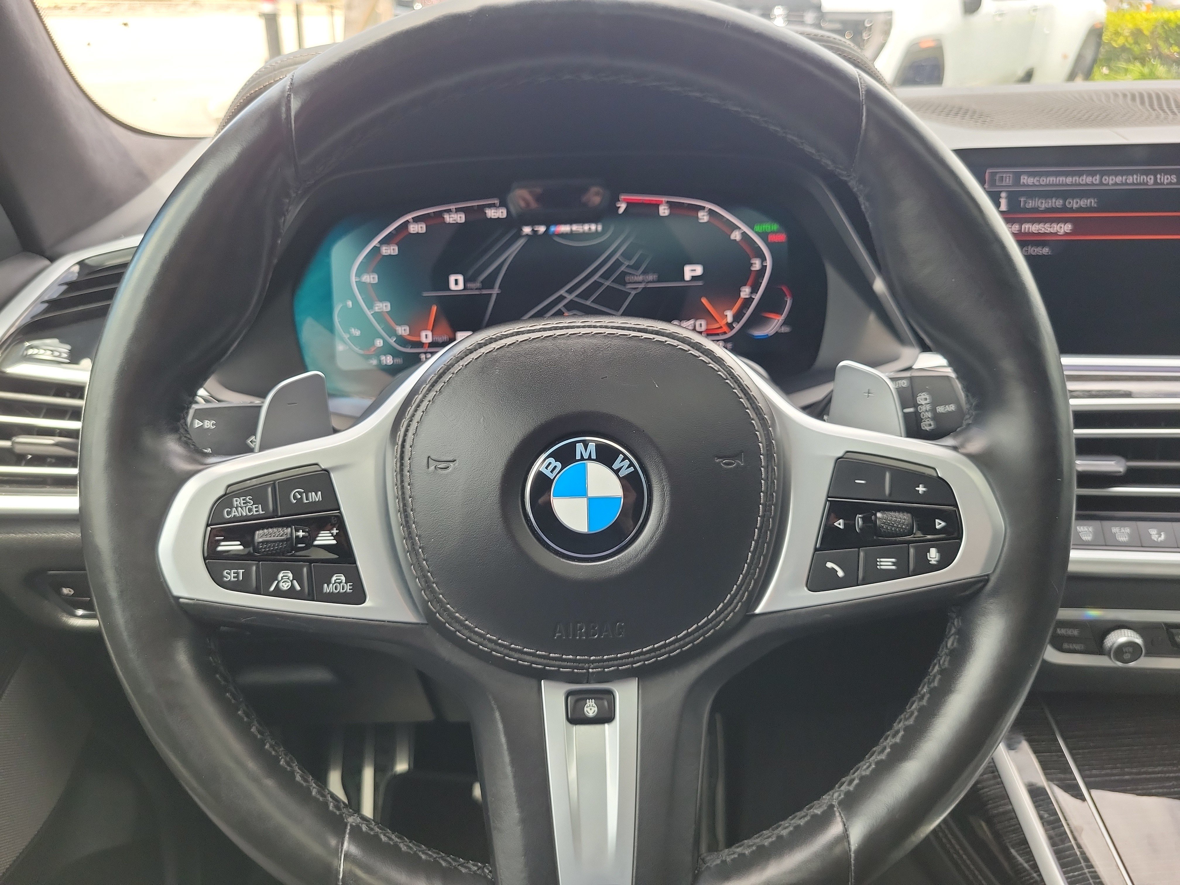 Used 2022 BMW X7 M50i w/ Dynamic Handling Package AWD/4WD image 21