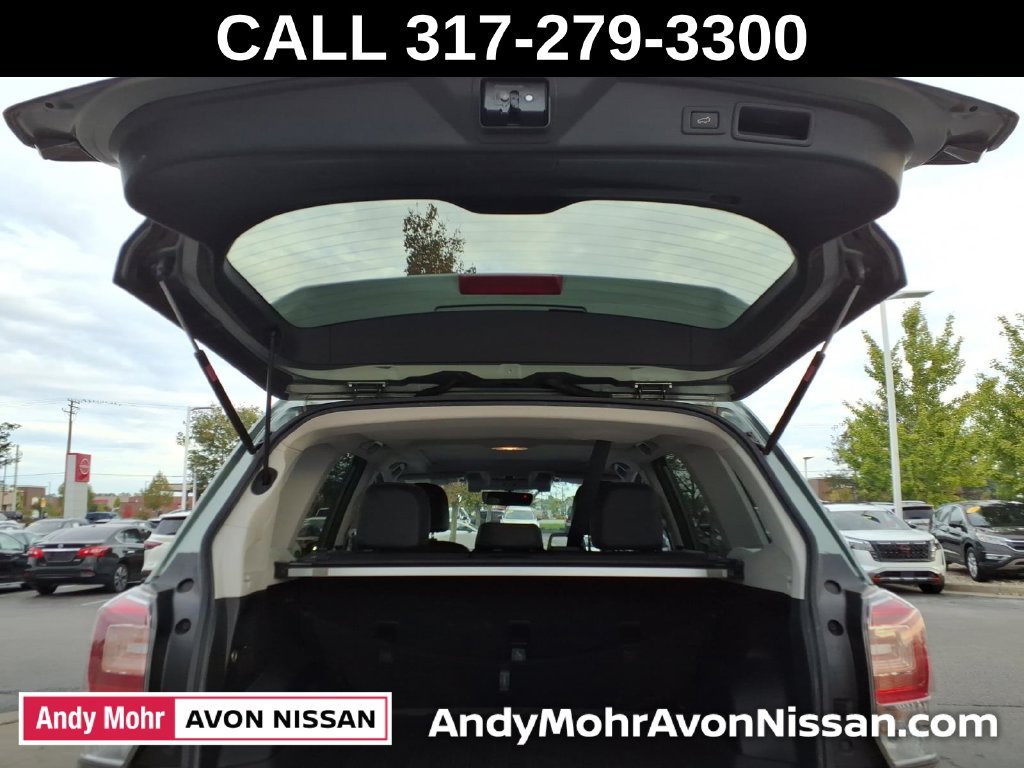 Used 2017 Subaru Forester 2.5i Touring AWD/4WD image 10