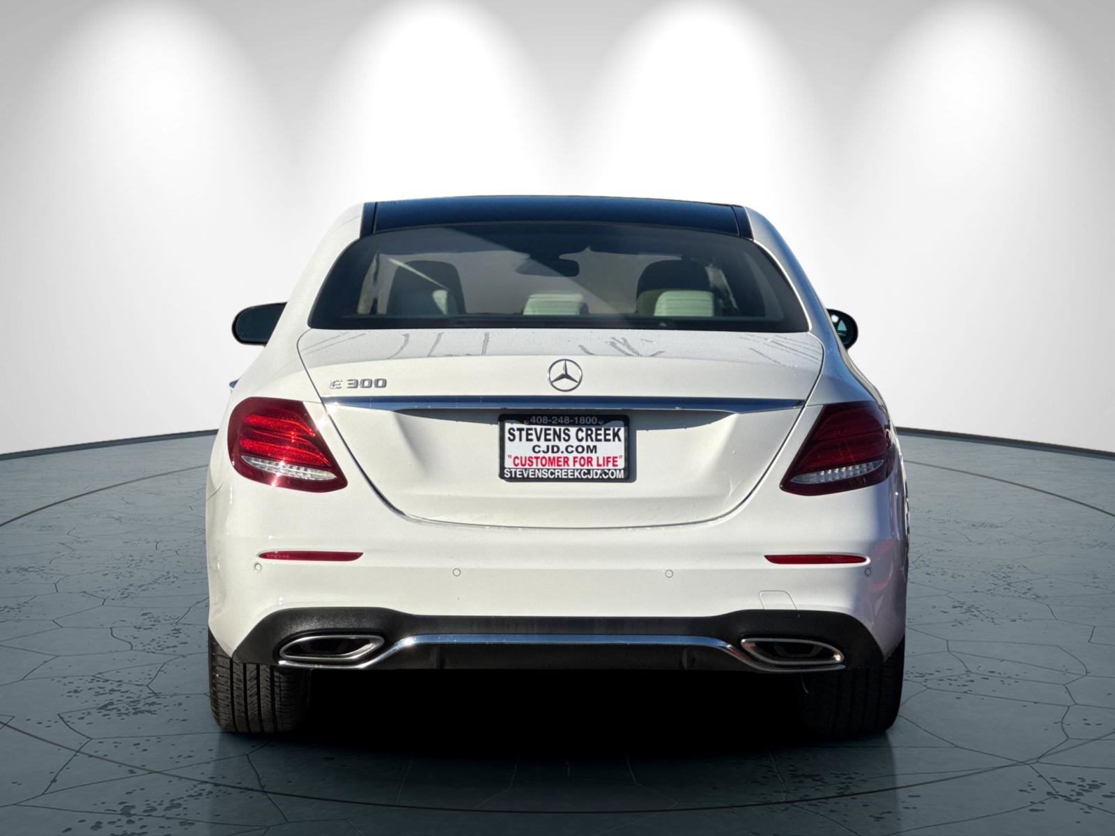 Used 2019 Mercedes-Benz E 300 image 5