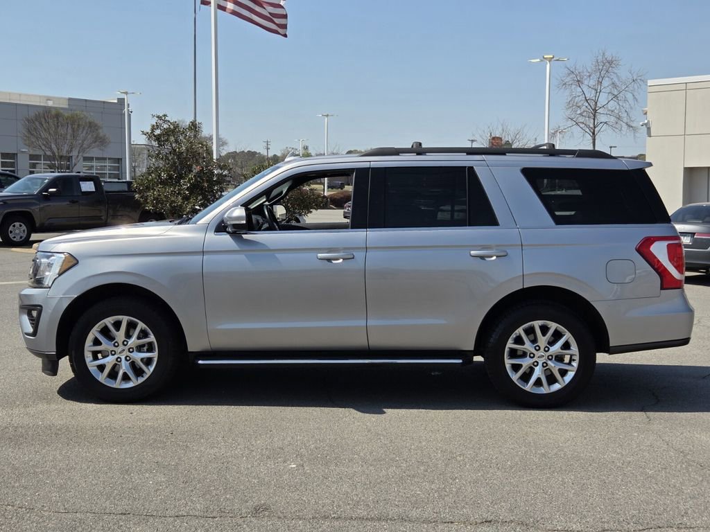 Used 2021 Ford Expedition XLT image 2