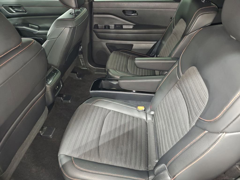 Used 2024 Nissan Pathfinder Rock Creek image 32