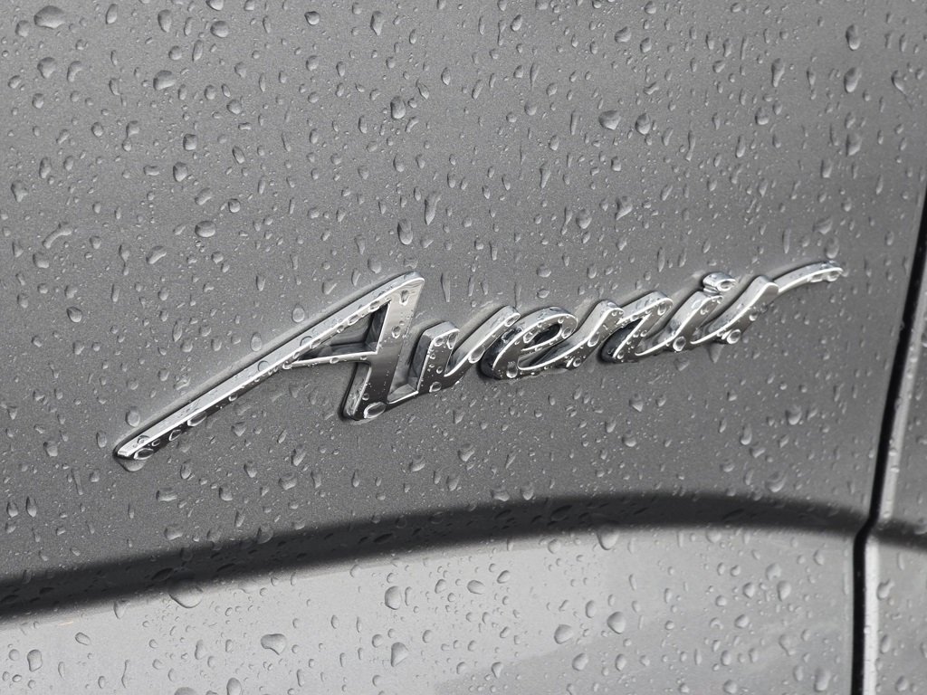 Used 2024 Buick Enclave Avenir image 22