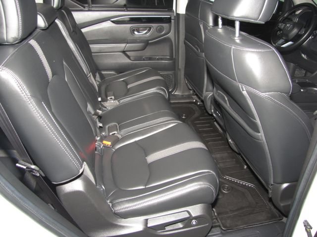 Certified 2025 Honda Pilot EX-L image 17