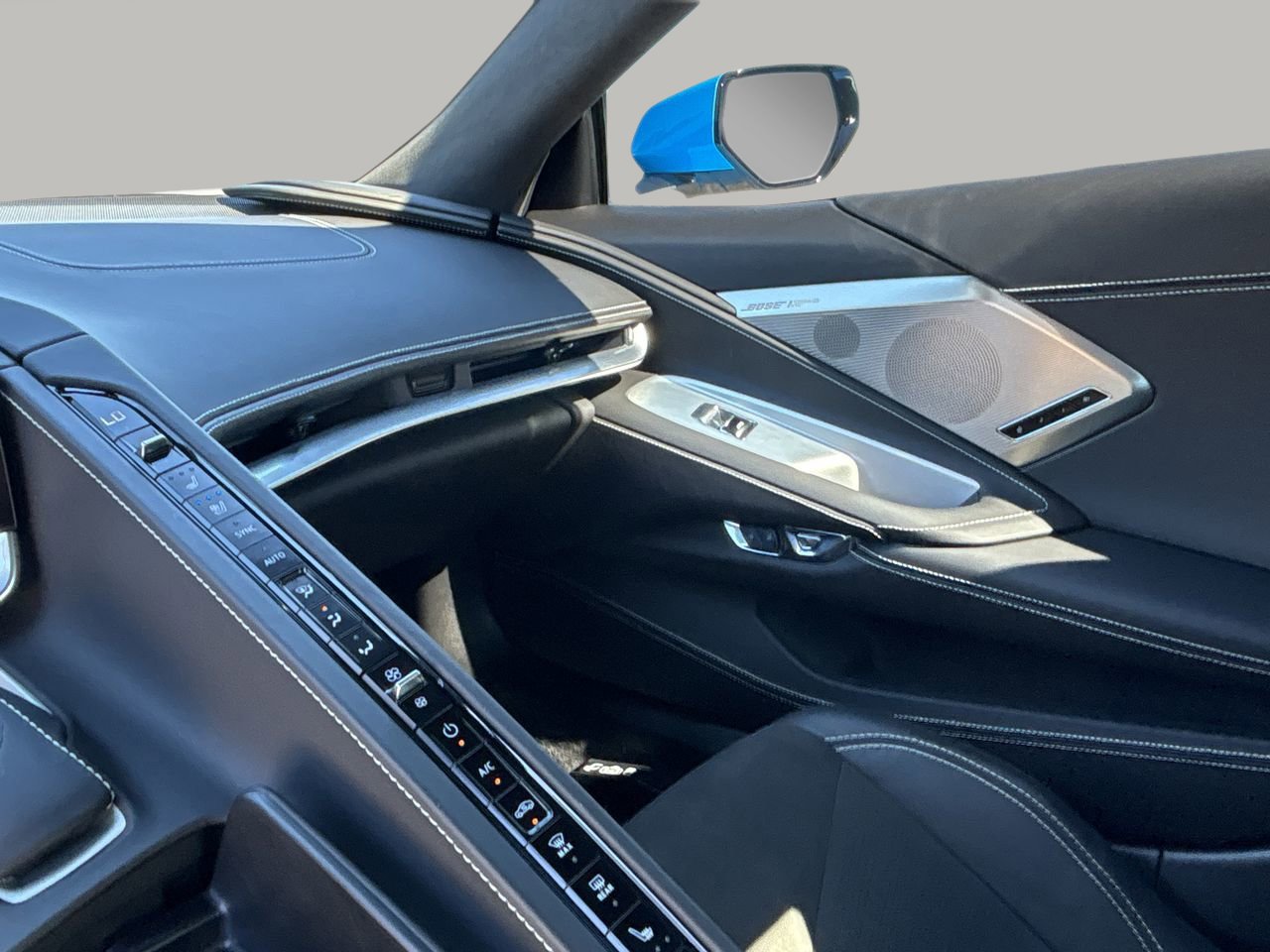 Used 2024 Chevrolet Corvette Stingray Premium Conv w/ Z51 Performance Package image 15