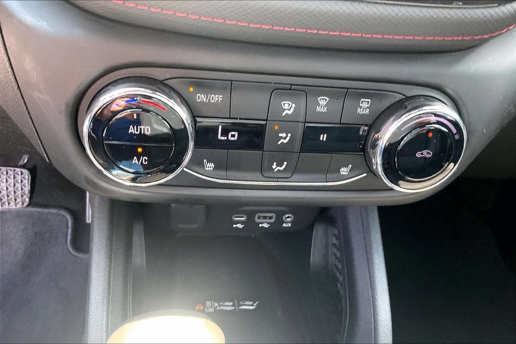 Used 2022 Chevrolet TrailBlazer RS w/ Technology Package FWD image 15