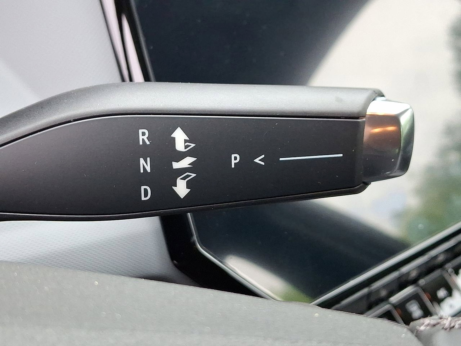 New 2027 Chevrolet Bolt LT w/ Comfort Package FWD image 15