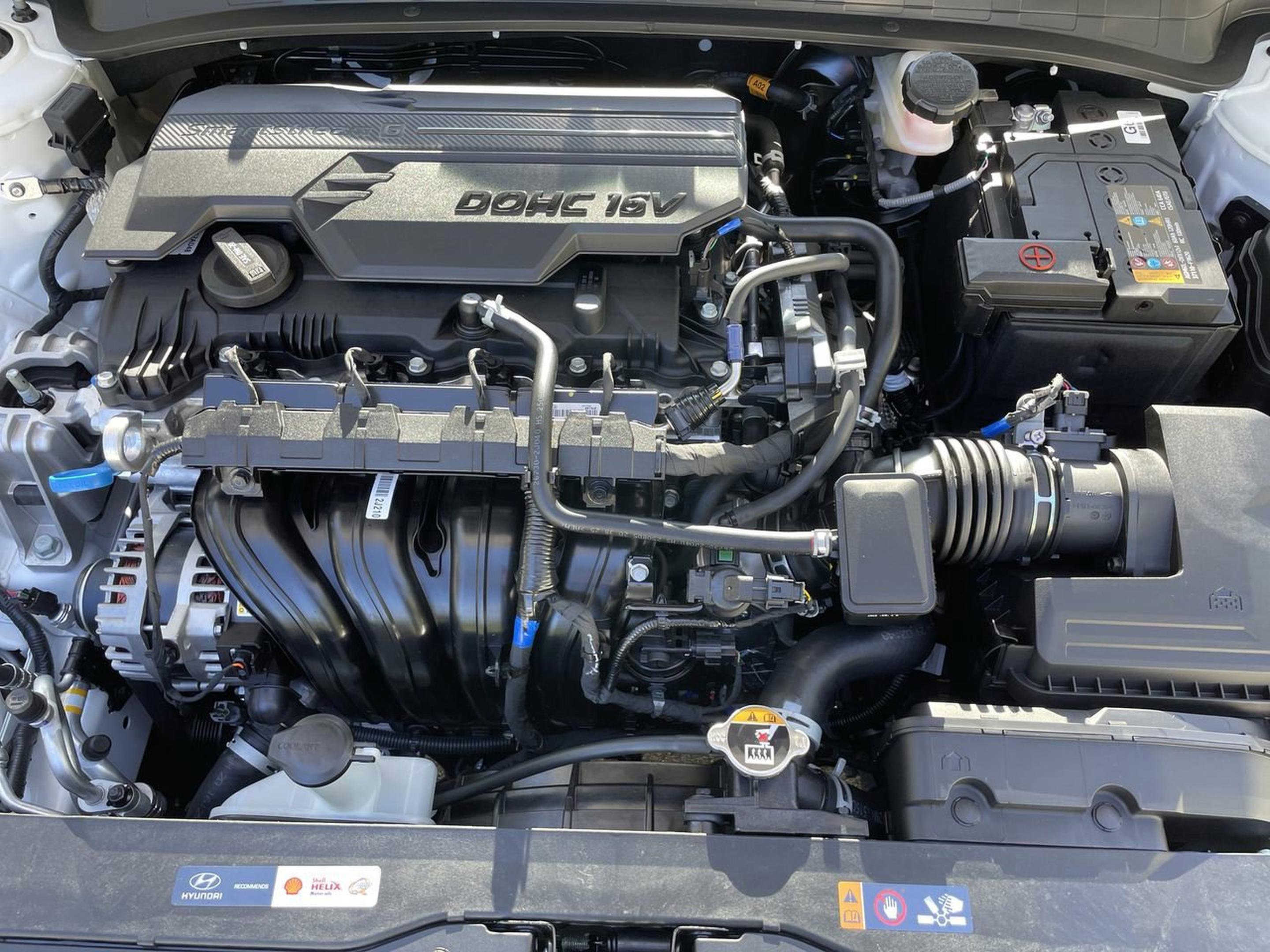 New 2026 Hyundai Elantra Limited image 24