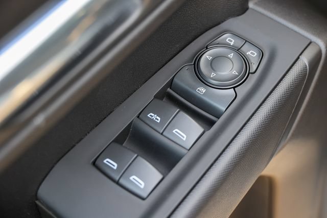 Used 2026 Chevrolet Silverado 1500 Custom AWD/4WD image 5