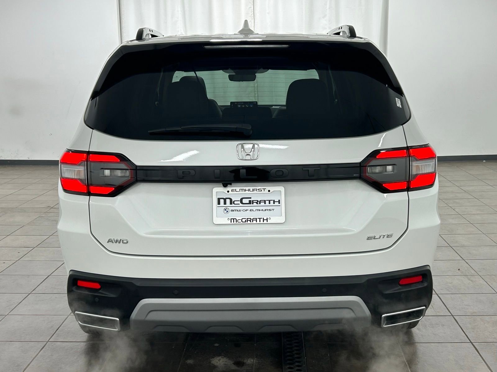 Used 2023 Honda Pilot Elite image 4