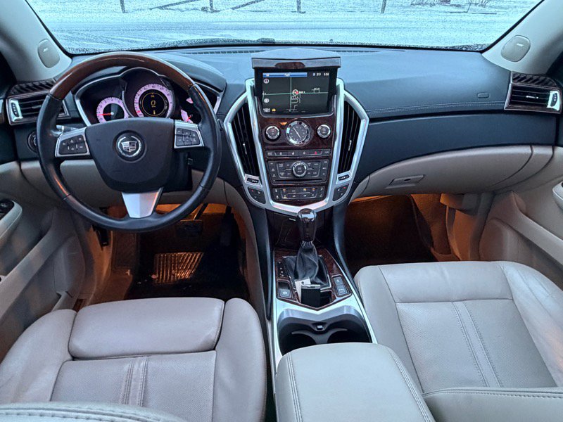 Used 2011 Cadillac SRX Luxury image 14