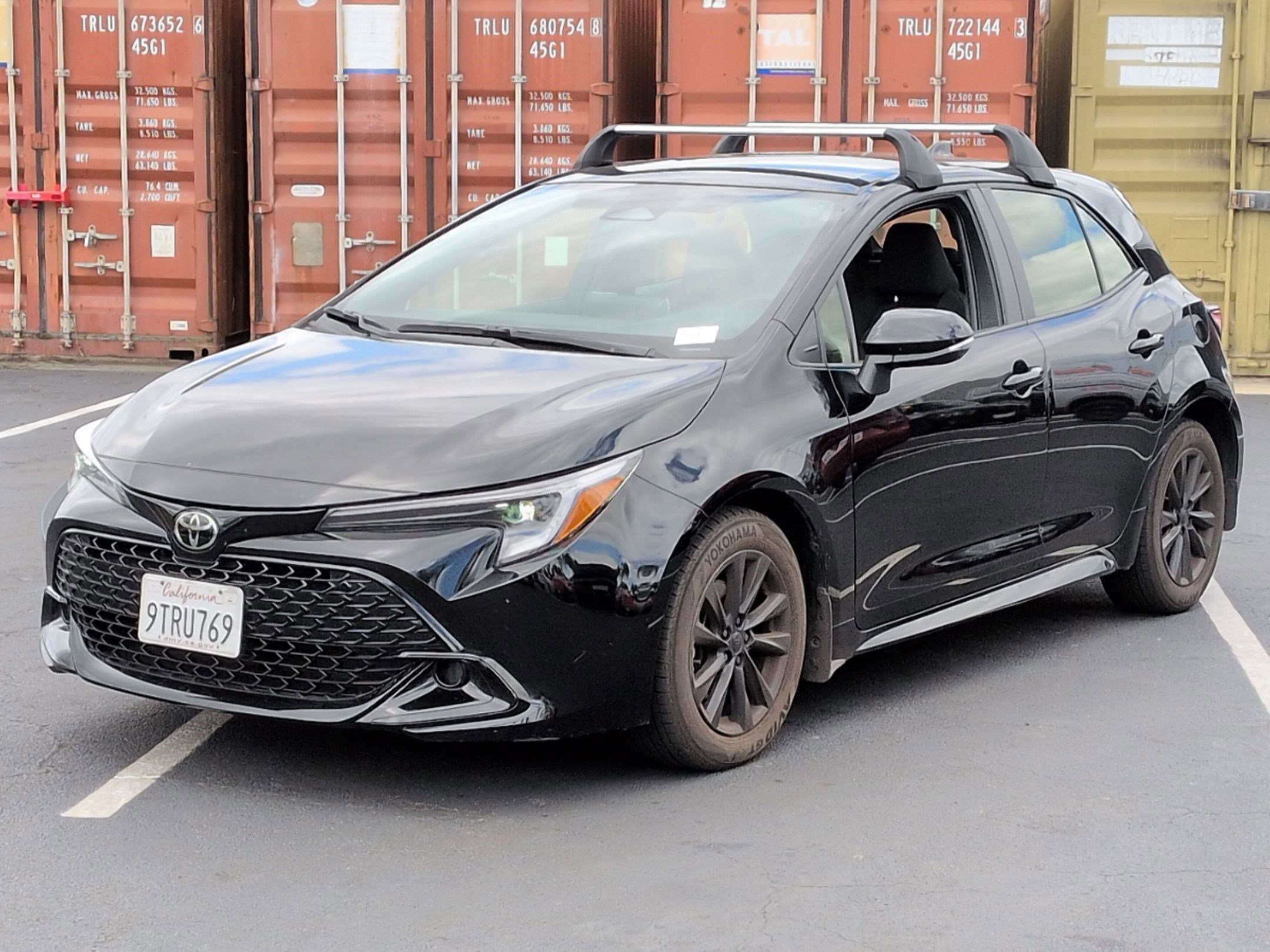 Used 2025 Toyota Corolla SE w/ SE Package FWD image 5