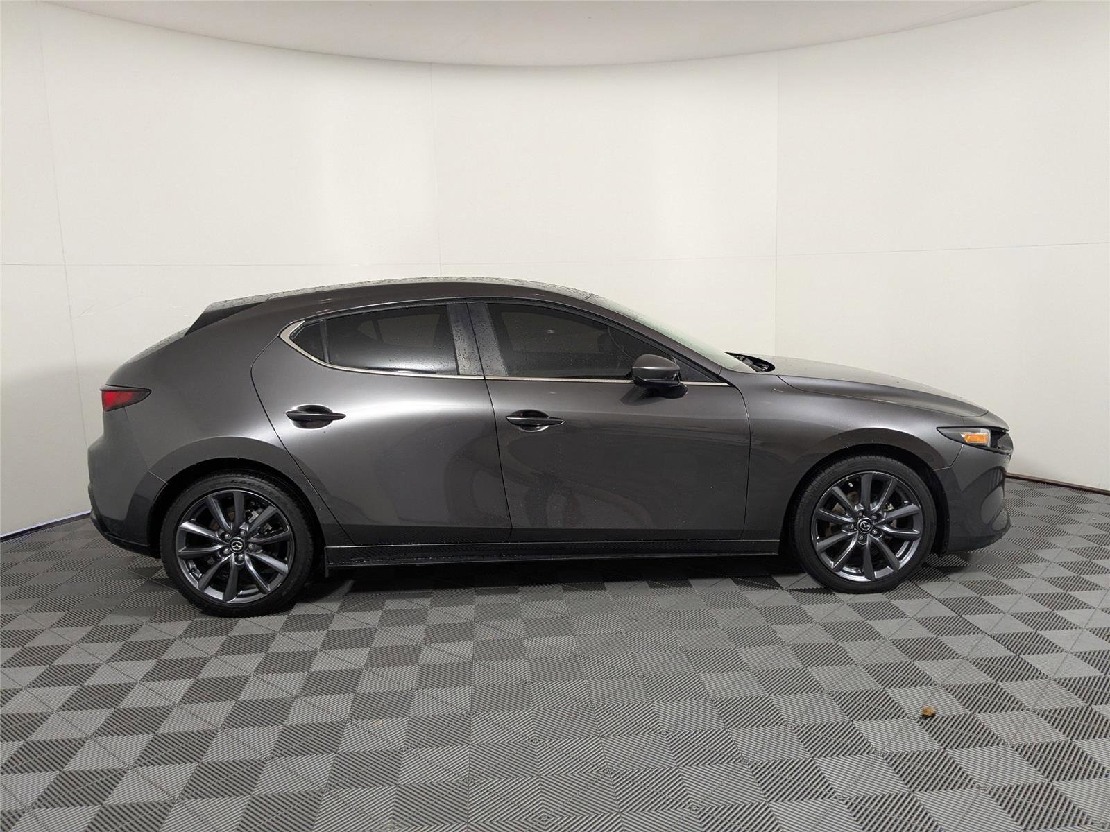 Used 2023 MAZDA MAZDA3 s image 4