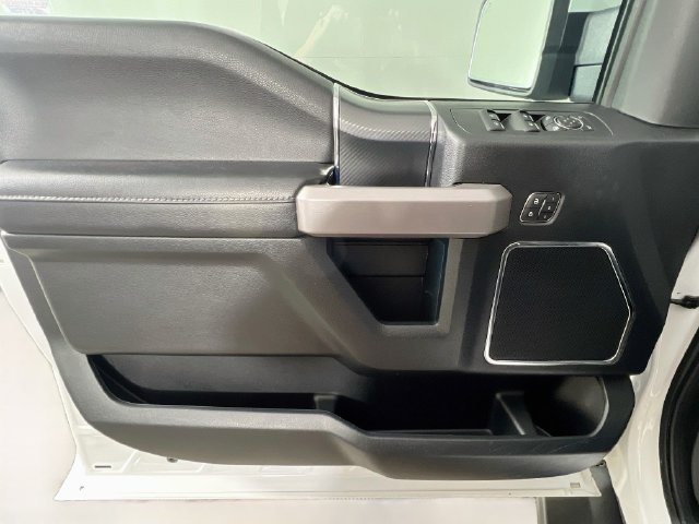 Used 2020 Ford F150 Lariat w/ Equipment Group 502A Luxury AWD/4WD image 33