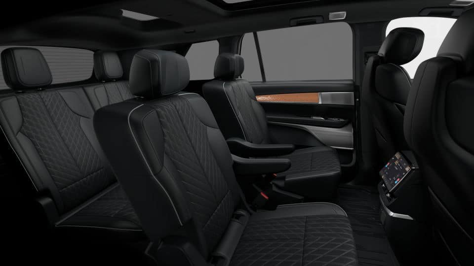 New 2027 Cadillac Vistiq Premium Luxury w/ LPO, Floor Liner Package AWD/4WD image 22