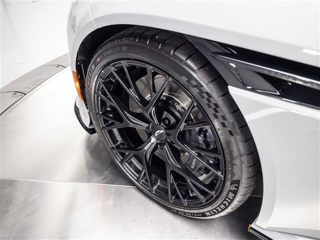 Used 2026 Aston Martin DB12 Convertible image 15