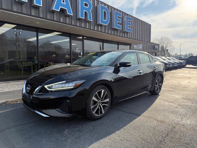 Used 2023 Nissan Maxima SV w/ Floor Mat Group FWD image 1