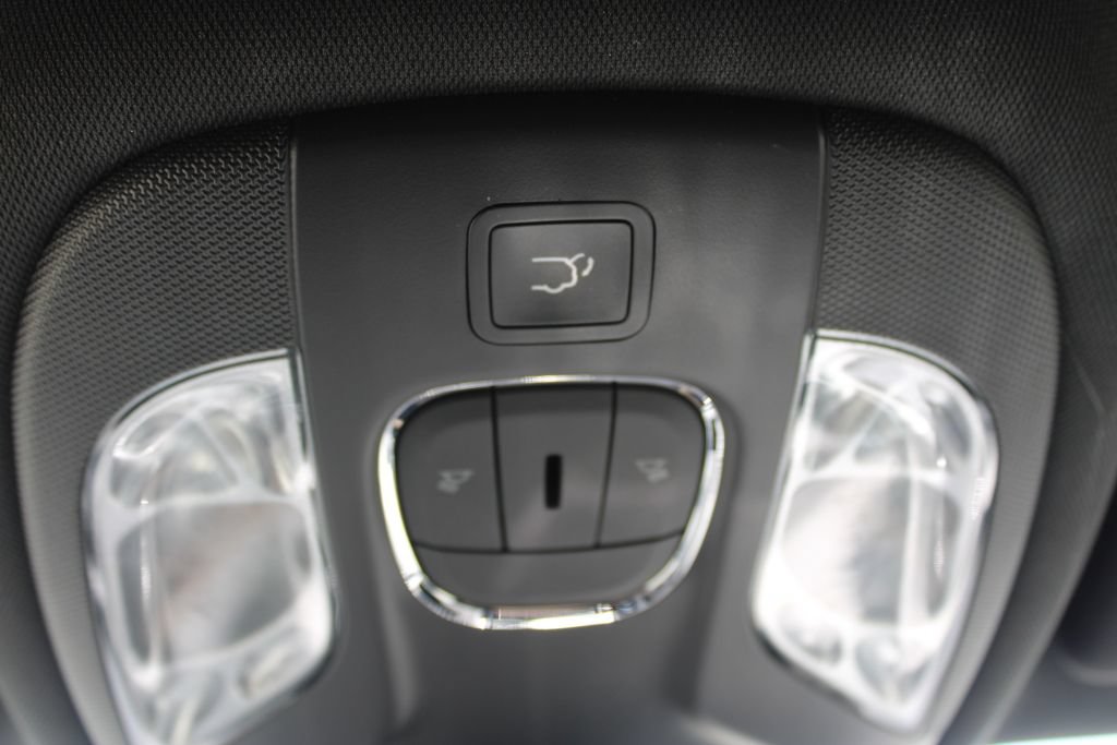 Used 2023 Jeep Compass Limited w/ Elite Group AWD/4WD image 20