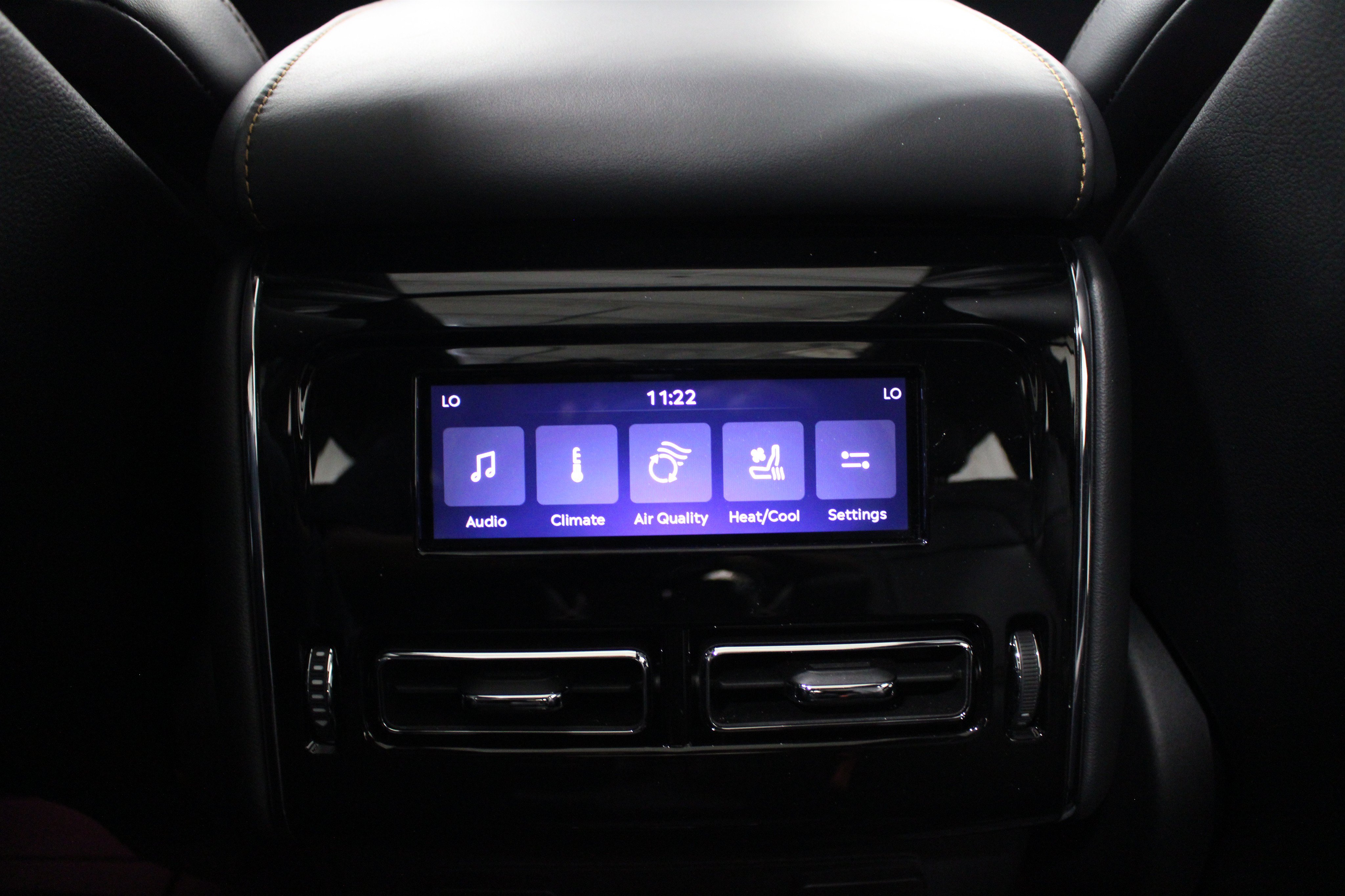 Used 2025 Lincoln Aviator Black Label AWD/4WD image 27