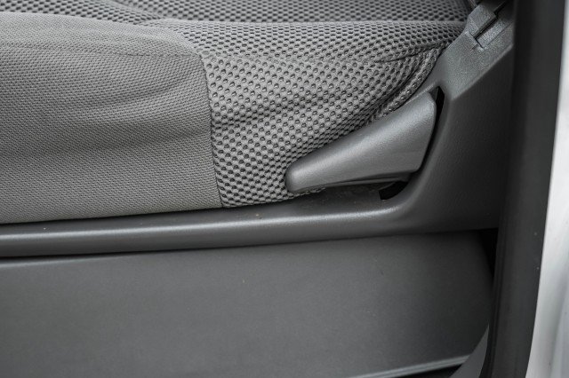 Used 2021 Nissan Frontier SV w/ Midnight Edition Floor Mats image 33