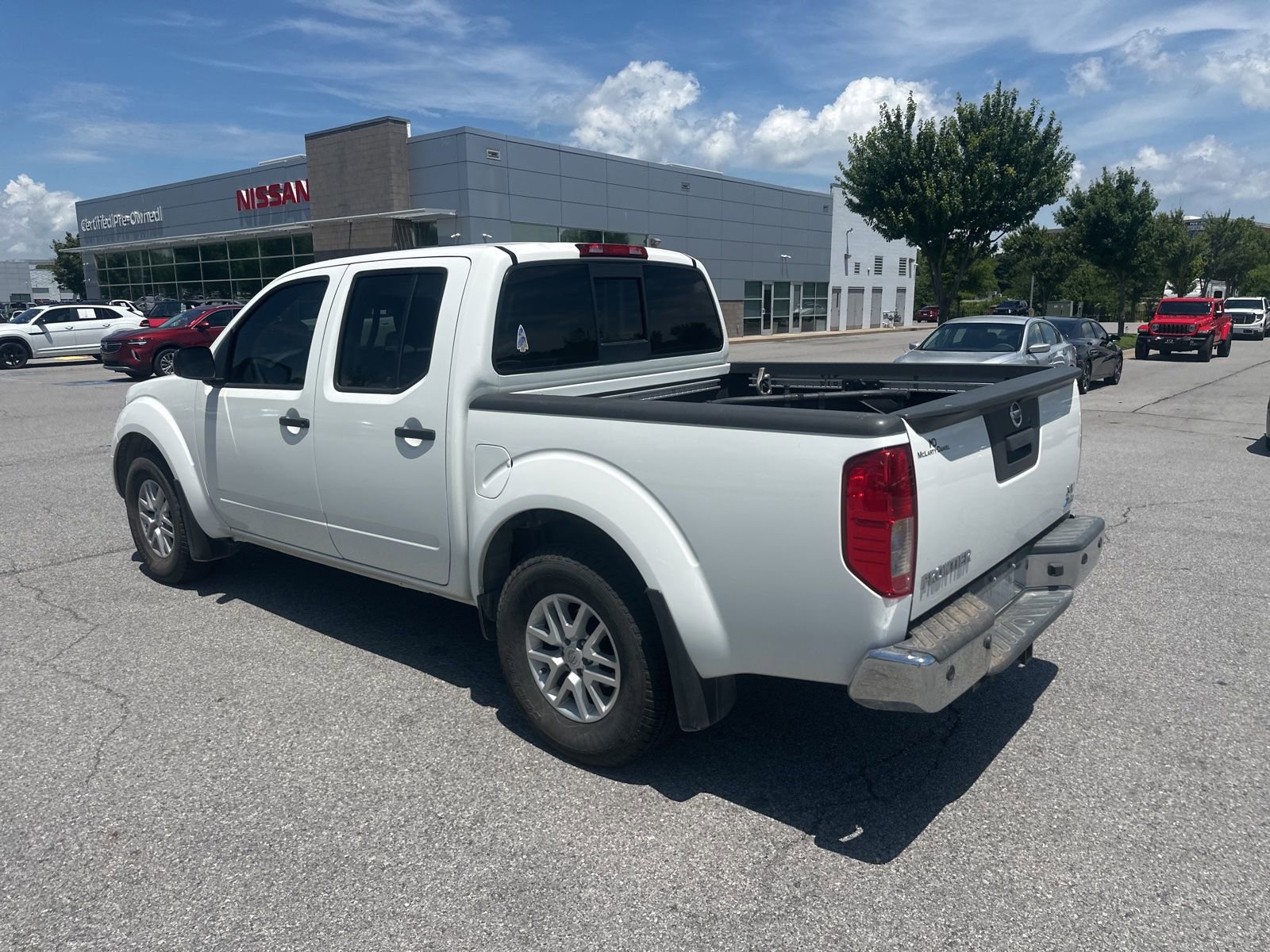 Used 2019 Nissan Frontier SV w/ Value Truck Package RWD image 7