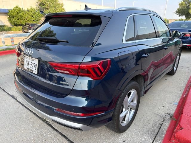 Used 2020 Audi Q3 2.0T Premium w/ Convenience Package AWD/4WD image 5