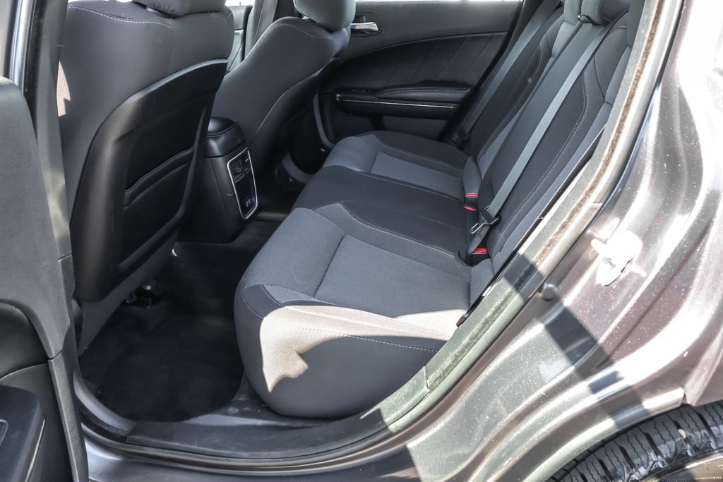 Used 2018 Dodge Charger SXT Plus w/ Driver Convenience Group RWD image 29