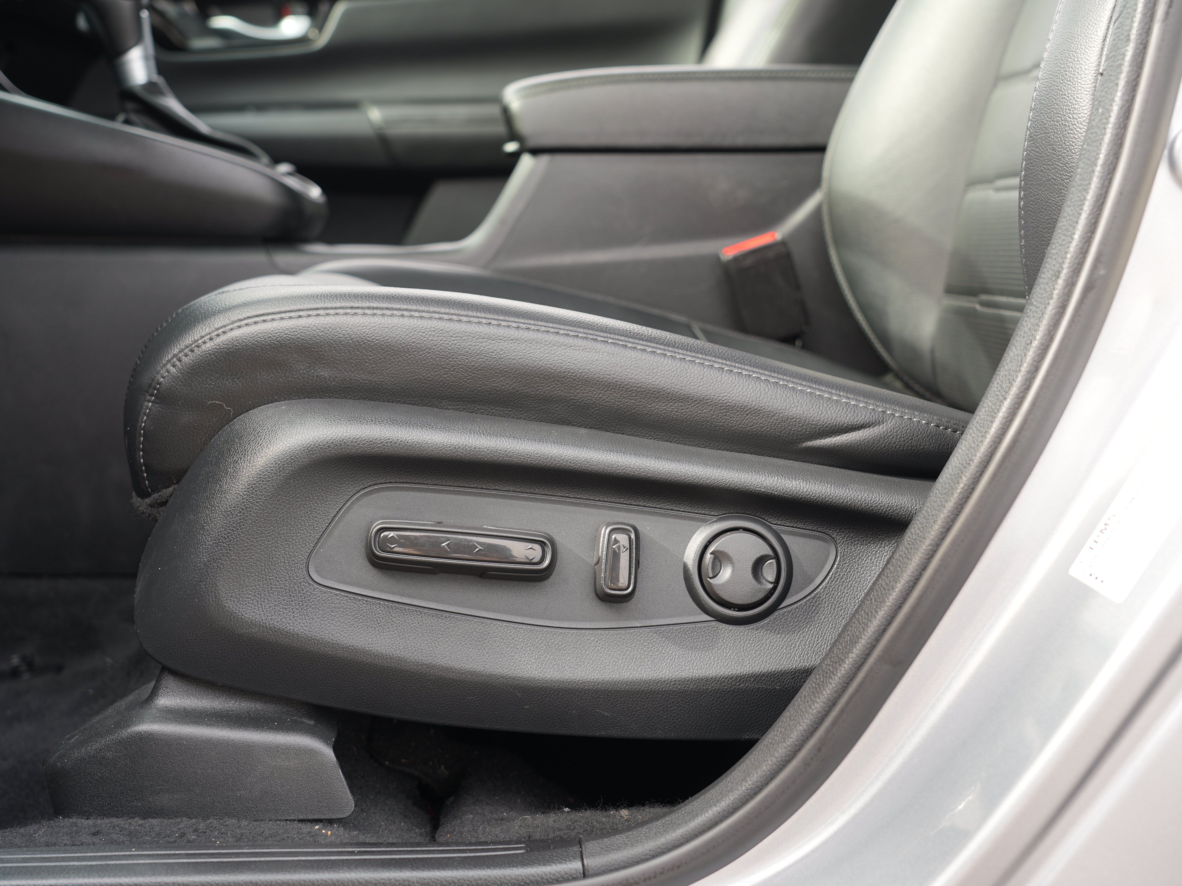 Used 2024 Honda CR-V EX-L image 15