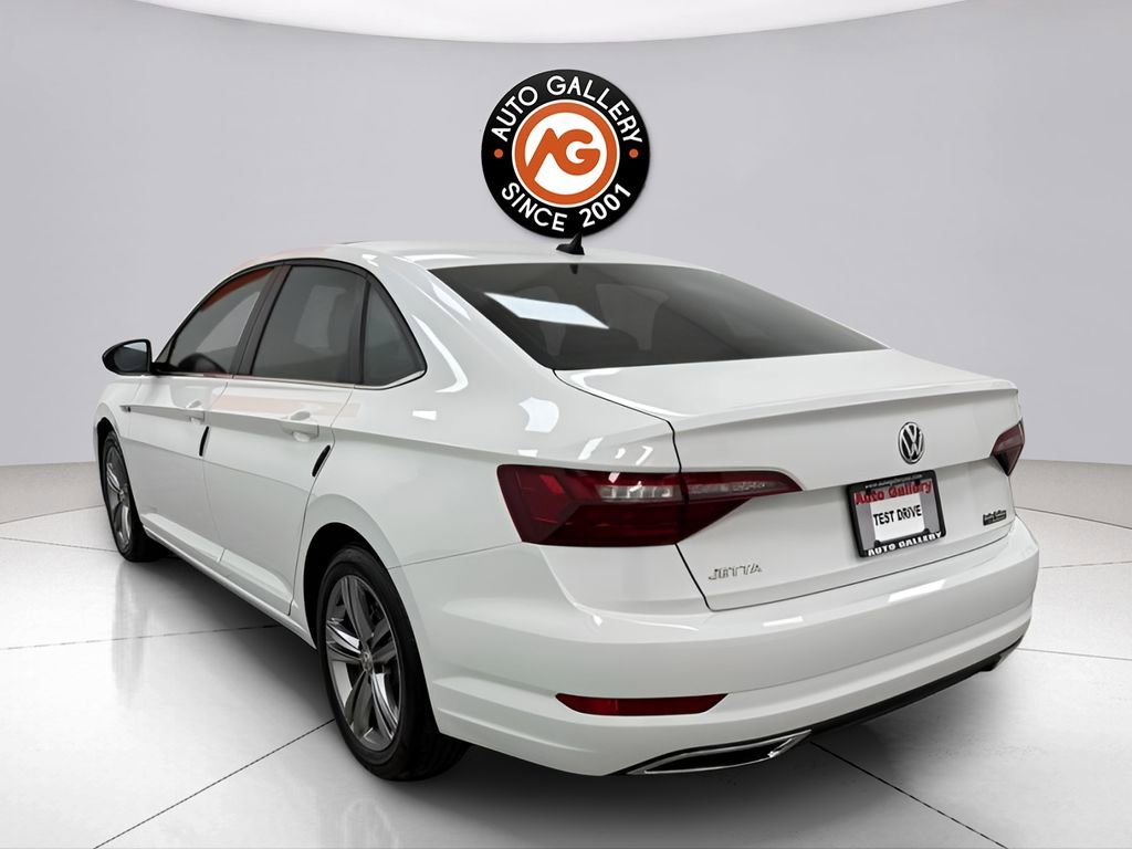 Used 2021 Volkswagen Jetta R-Line w/ R-Line Cold Weather Package image 5