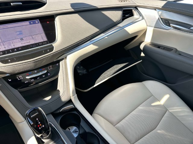 Used 2024 Cadillac XT5 Premium Luxury w/ LPO, Floor Liner Package AWD/4WD image 35