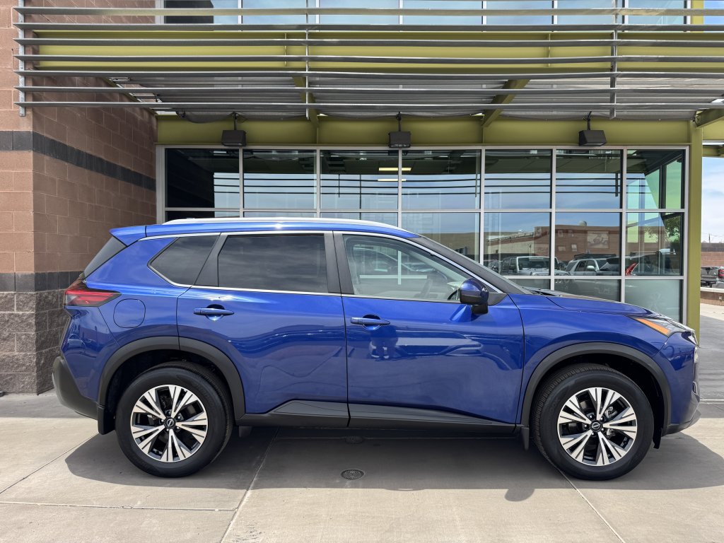 Used 2023 Nissan Rogue SV w/ SV Premium Package AWD/4WD image 9