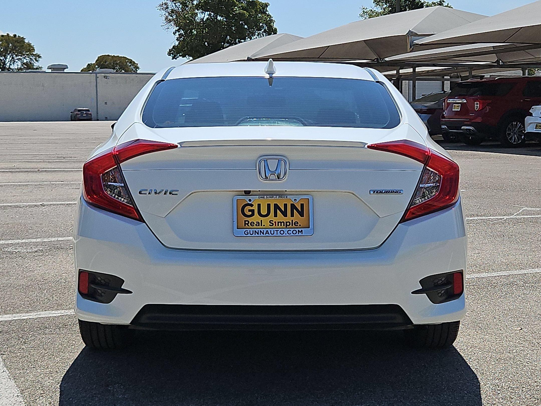 Used 2018 Honda Civic Touring image 4