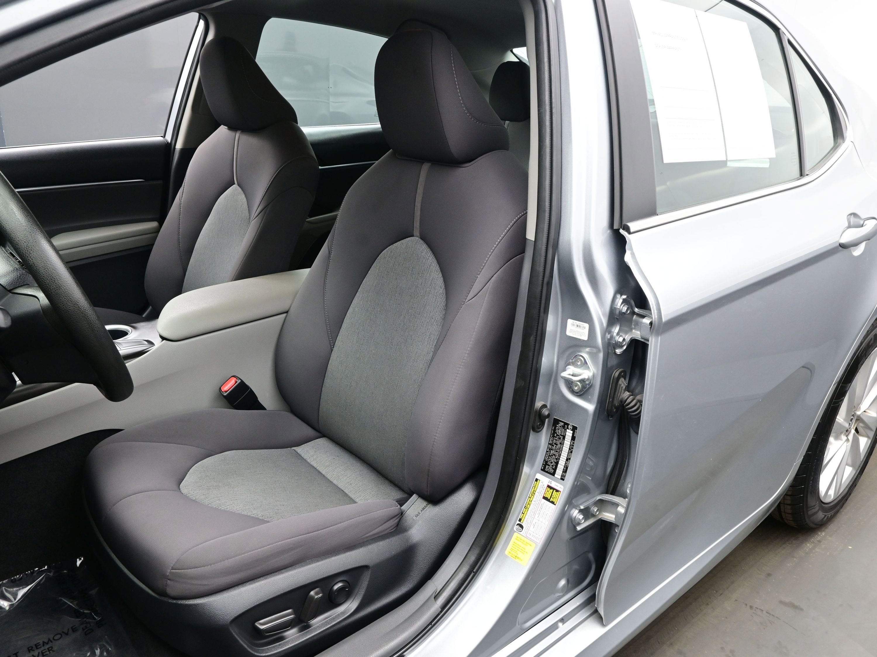 Used 2024 Toyota Camry LE image 12