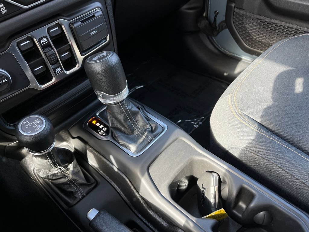 Used 2025 Jeep Wrangler Unlimited Sahara w/ Safety Group image 14